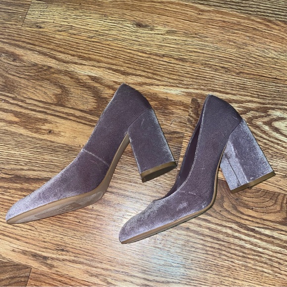 Leith Velvet Lavender Block Heel - Picture 1 of 5